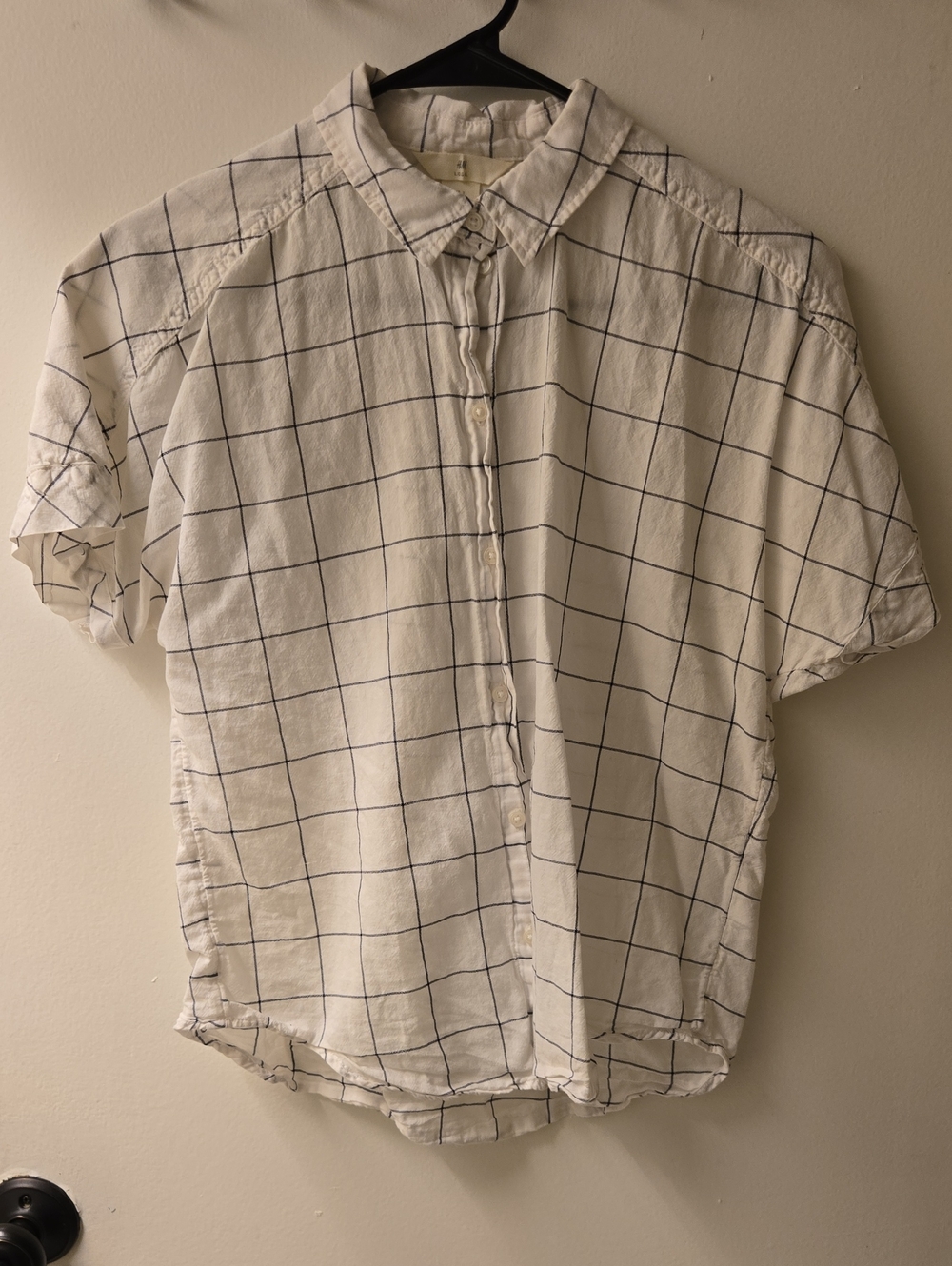 H&M White Short-Sleeve Button-Down with Black Windowpane Grid